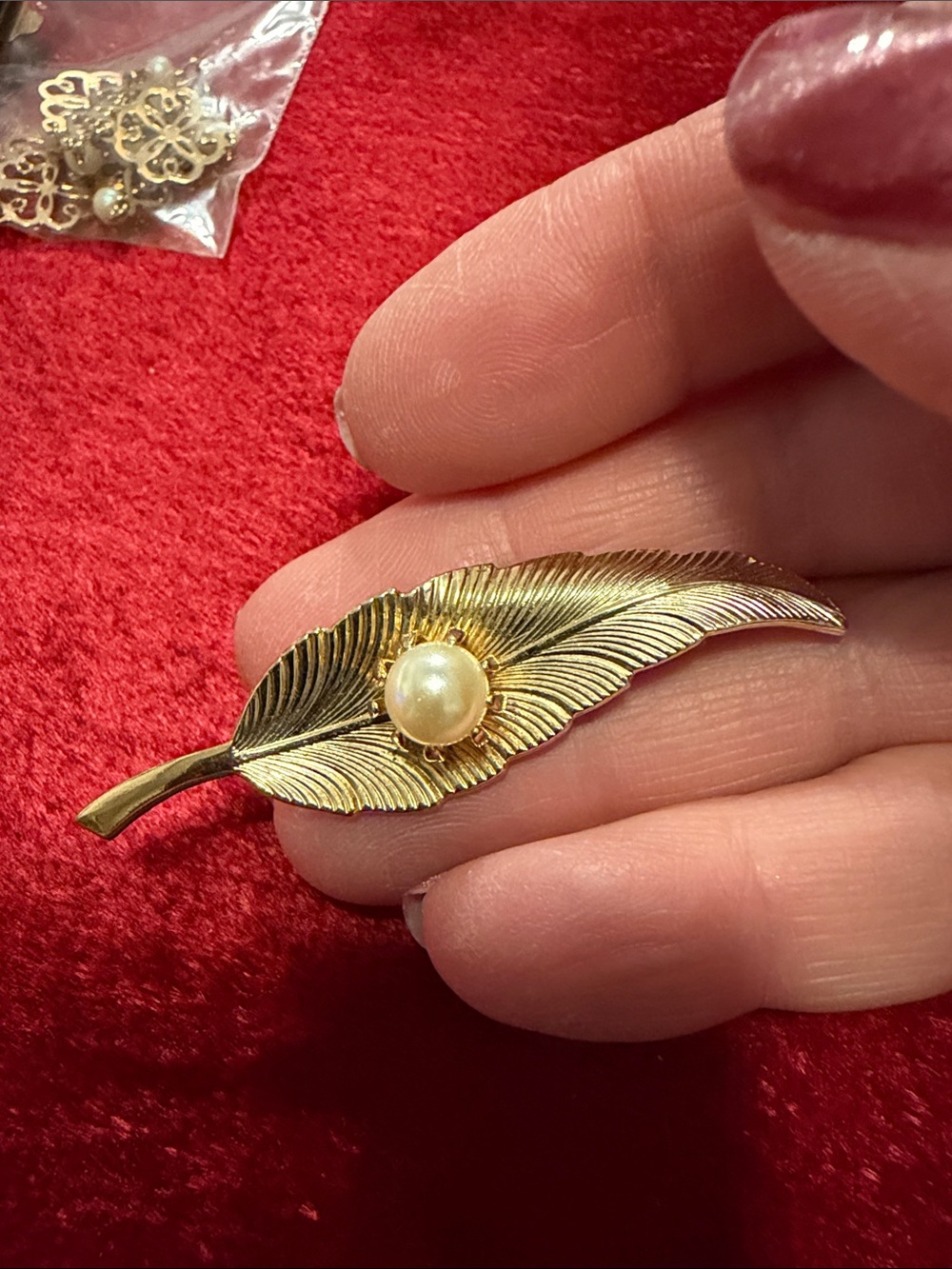 Vintage Gold Leaf Brooch with Pearl Accent - Women